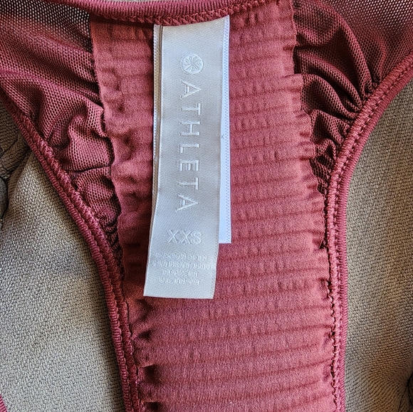 Athleta tank top - Picture 2 of 5